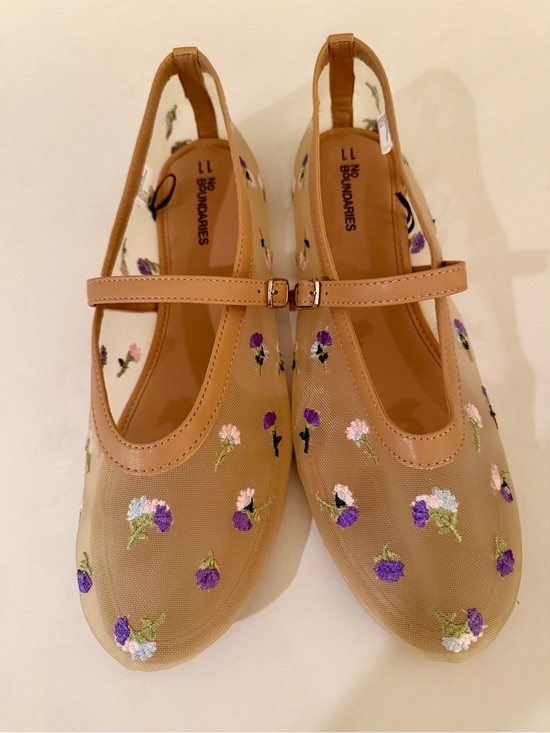 No Boundaries Shoes - No Boundaries Mary Jane Mesh Flats with Embroidered Purple Flowers, Size 11